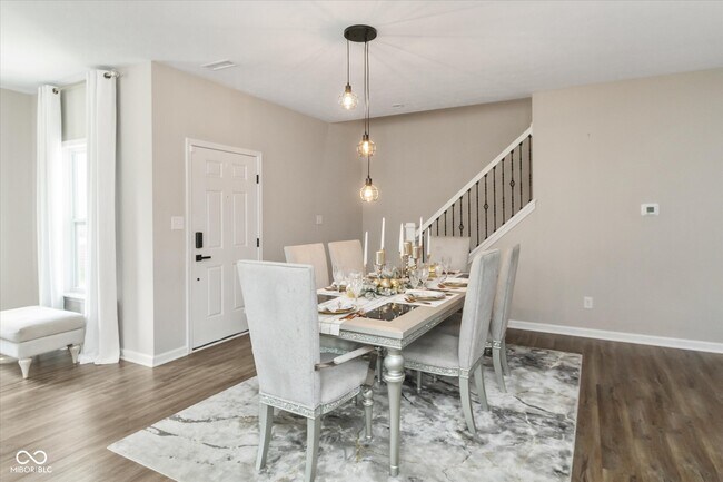 Building Photo - 7228 Lockford Walk N