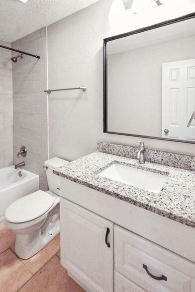 Foto del edificio - 6400 Pine St
