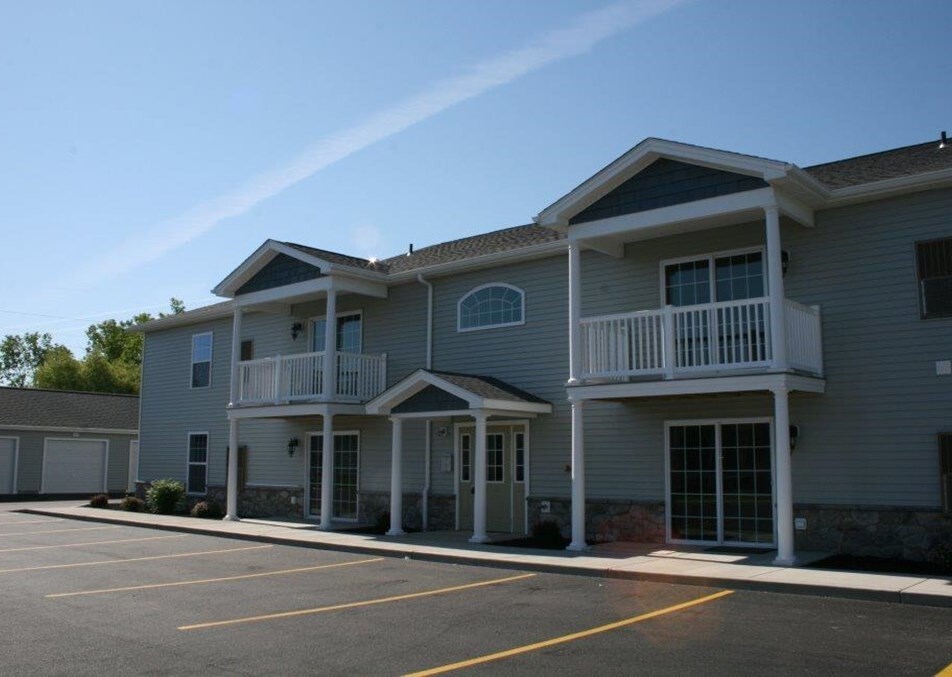 Primary Photo - 4300 Lake Ave