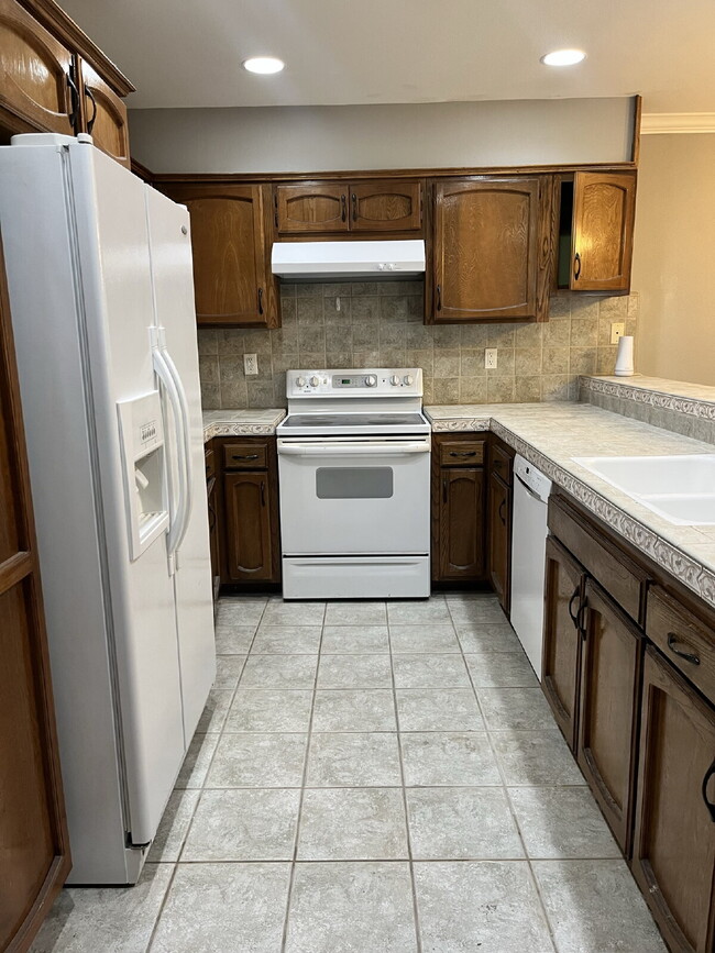 Foto del edificio - "Charming 3-Bed Oasis with 2 Baths in Moor...