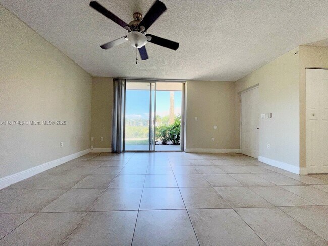 Foto del edificio - 12178 St.Andrews Pl