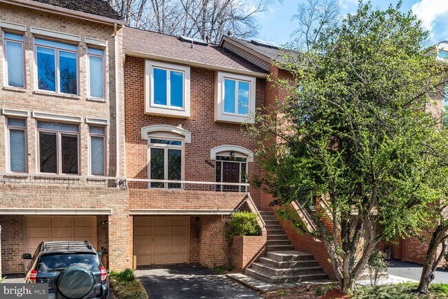 Building Photo - 10905 Whiterim Dr