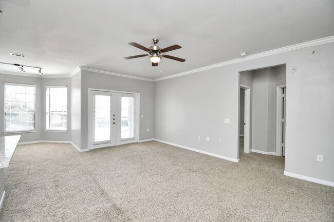 Building Photo - 6777 Sommerall Dr