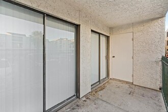 Building Photo - 2830 S Bartell Dr