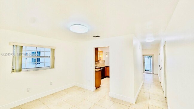 Foto del edificio - 3180 SW 25th Ter