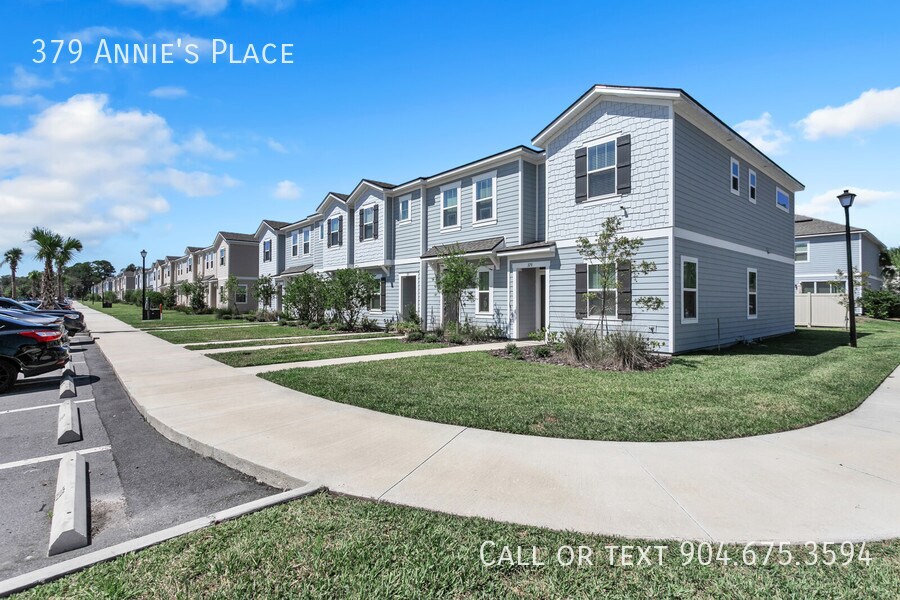 379 Annie’s Walk Dr, Jacksonville, FL 32218 Townhome Rentals in
