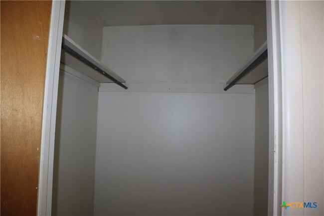 Foto del edificio - 1403 Canary Ln