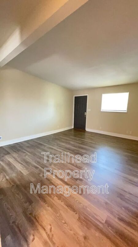 Foto del edificio - 4202 Lloyd St