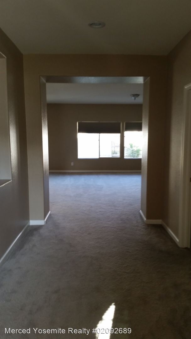 Foto del edificio - 3 br, 2 bath House - 3577 San Vincent Ave