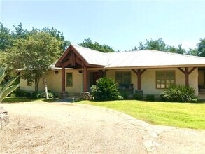 Building Photo - 3209 Crosswind Dr