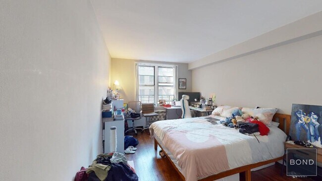 Building Photo - 340 E 58th St