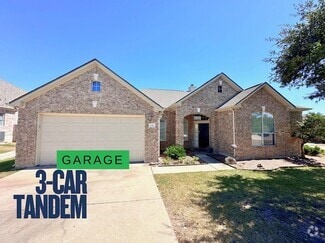 Building Photo - 136 Mountain Laurel Way