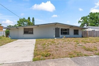 Building Photo - 3711 W Leila Ave