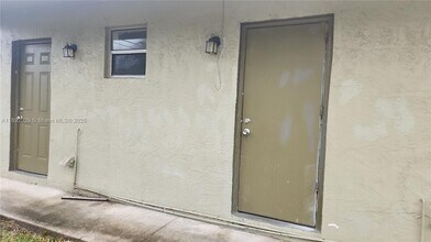 Building Photo - 2730 NW 15th Ct