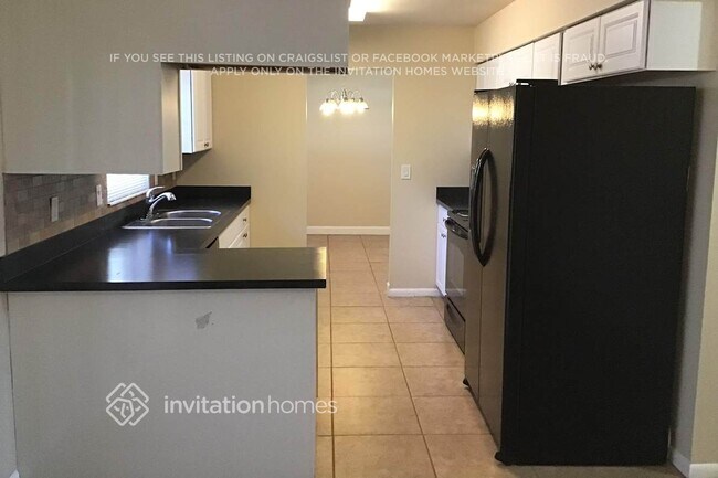 Foto del edificio - 2819 Bermuda Ave N