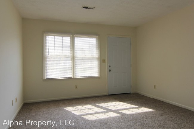 Building Photo - 522 Sulphur Springs Rd