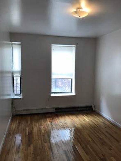 Foto del edificio - 233 Utica Ave