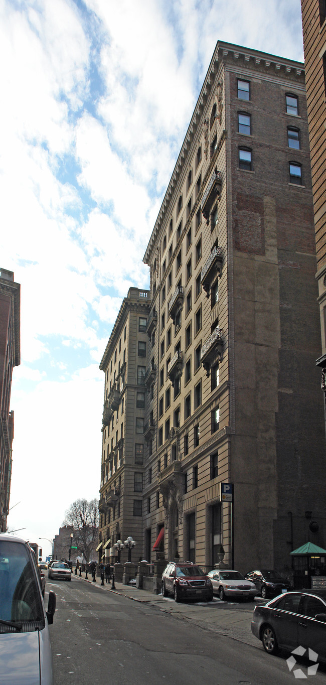 Foto del edificio - 21 Beacon St