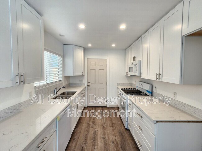 Building Photo - 73930 Santa Rosa Way