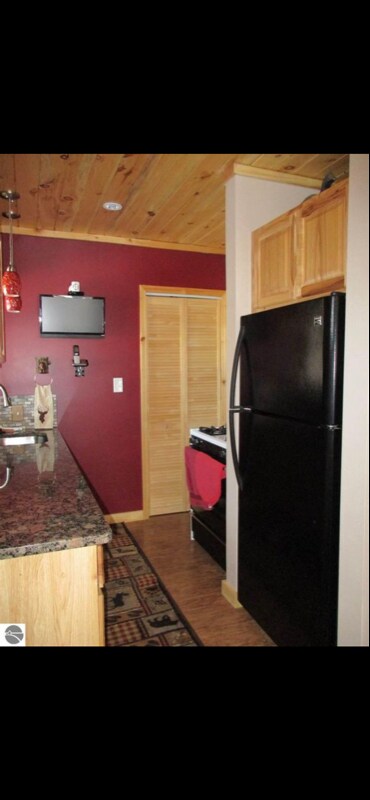 Foto del edificio - 1038 Wintergreen St