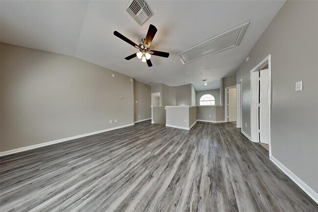 Building Photo - 31710 Royal Woods Ct