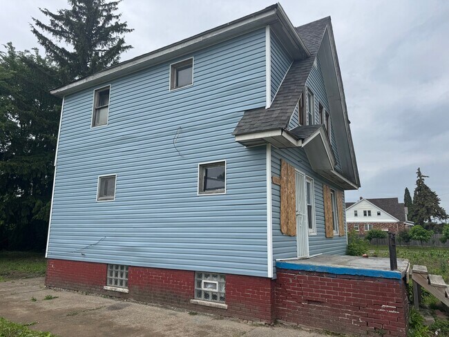 Foto del edificio - 13224 Greiner St