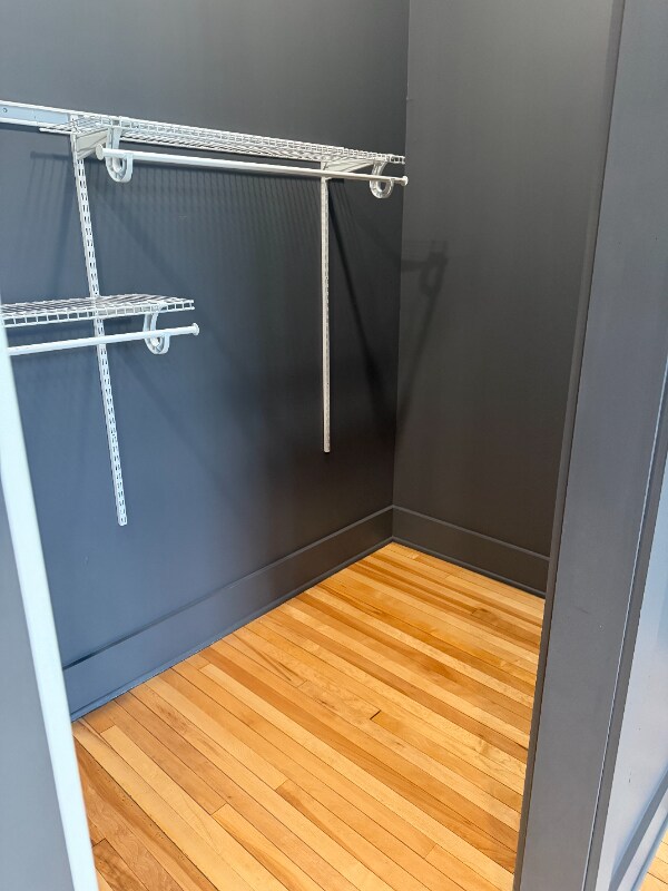 Foto del edificio - 215 N Main St