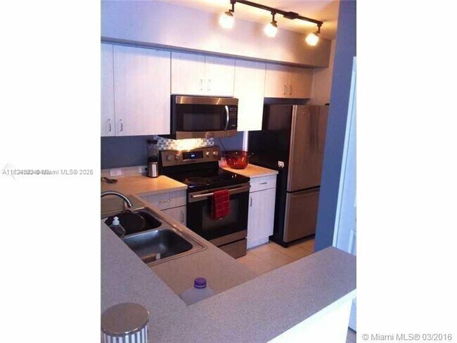 Foto del edificio - 11155 SW 5th Pl