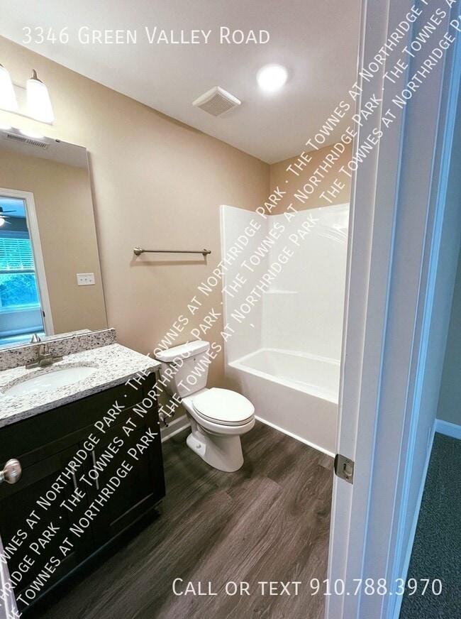 Foto del edificio - 3346 Green Valley Rd