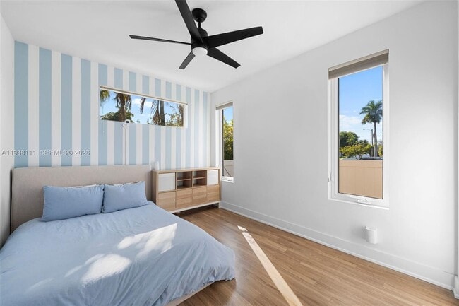 Foto del edificio - 821 SW 14th St