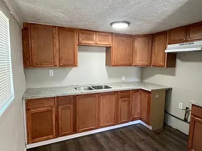 Foto del edificio - 4577 Ector Ave