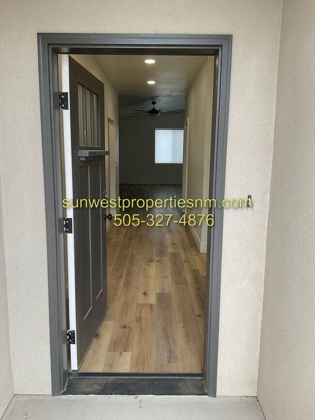 Foto del edificio - 5600 The Greens Ct