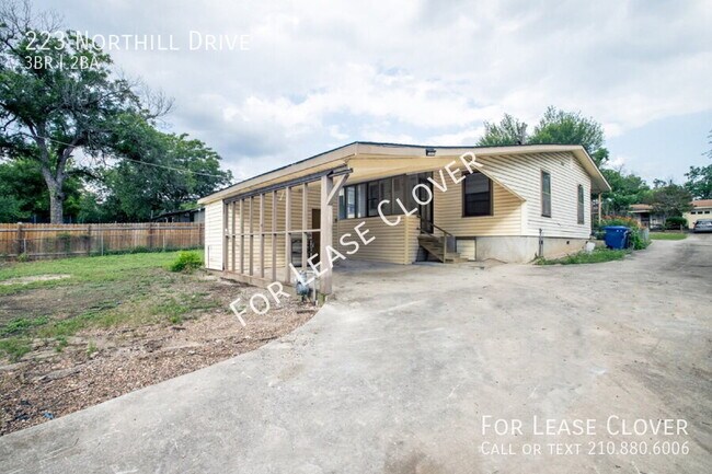 Foto del edificio - 223 Northill Dr