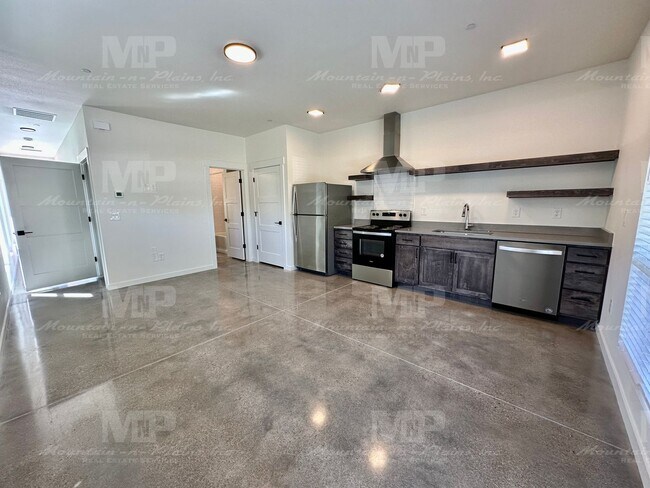 Foto del edificio - 301 Parker St