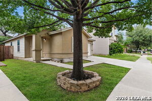 Foto del edificio - 323 Amberdale Oak