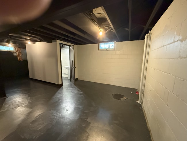 Foto del edificio - 50 S Washington St