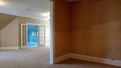 Building Photo - 1681 N Prospect Ave