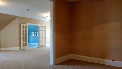 Building Photo - 1681 N Prospect Ave
