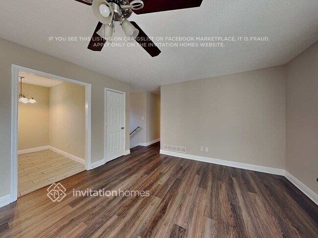 Foto del edificio - 36 Willow Dr