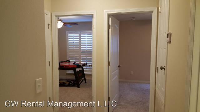Building Photo - 15330 Fremont Ct