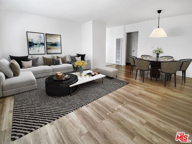 Foto del edificio - 1446 Cochran Ave