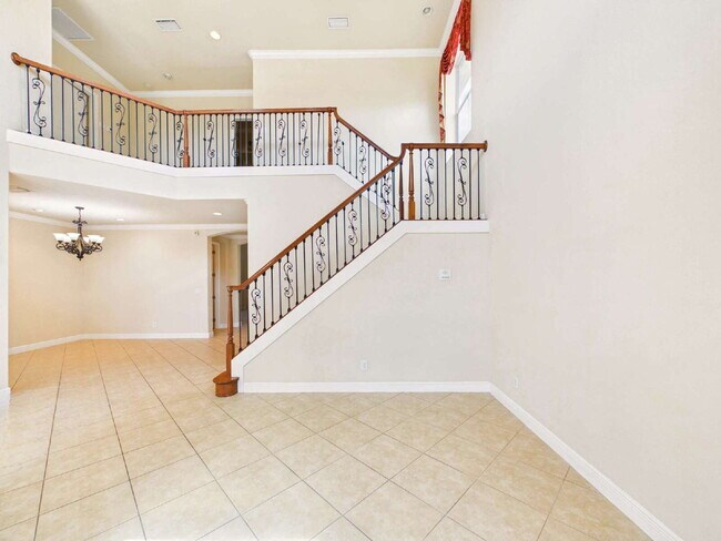 Foto del edificio - Luxury Lakefront Pool Home in Tesoro - Move-in Ready with Premium Inlcusions