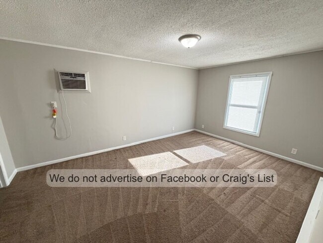 Building Photo - Glenbrook- Portsmouth Drive