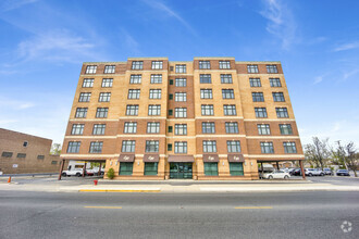 Building Photo - 1930 N Harlem Ave