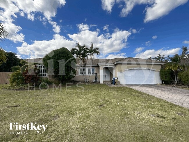 Building Photo - 18686 SW 132nd Ave