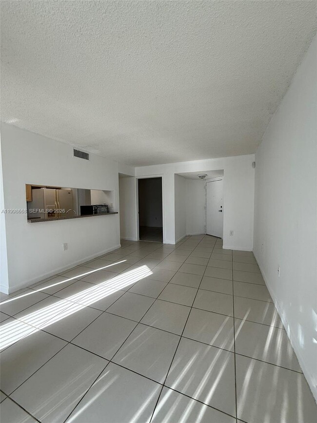 Foto del edificio - 8335 SW 152nd Ave