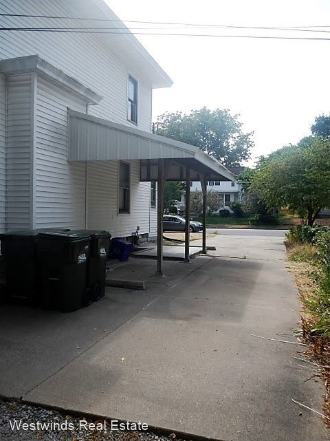 7 br, 4 bath House - 420 N. Gilbert Street photo'