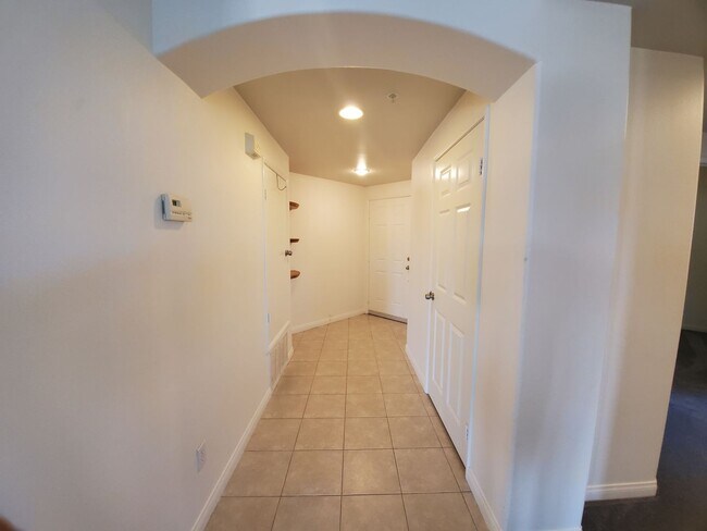 Foto del edificio - Gorgeous 3rd floor Corner Unit 3Bed/2Bath in Oceanside