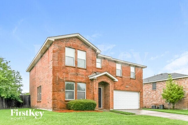 Building Photo - 1204 McMillen Dr
