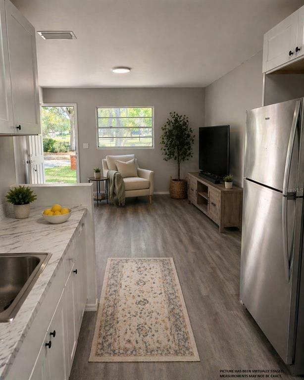 Foto del edificio - 190 Ventris Ave W